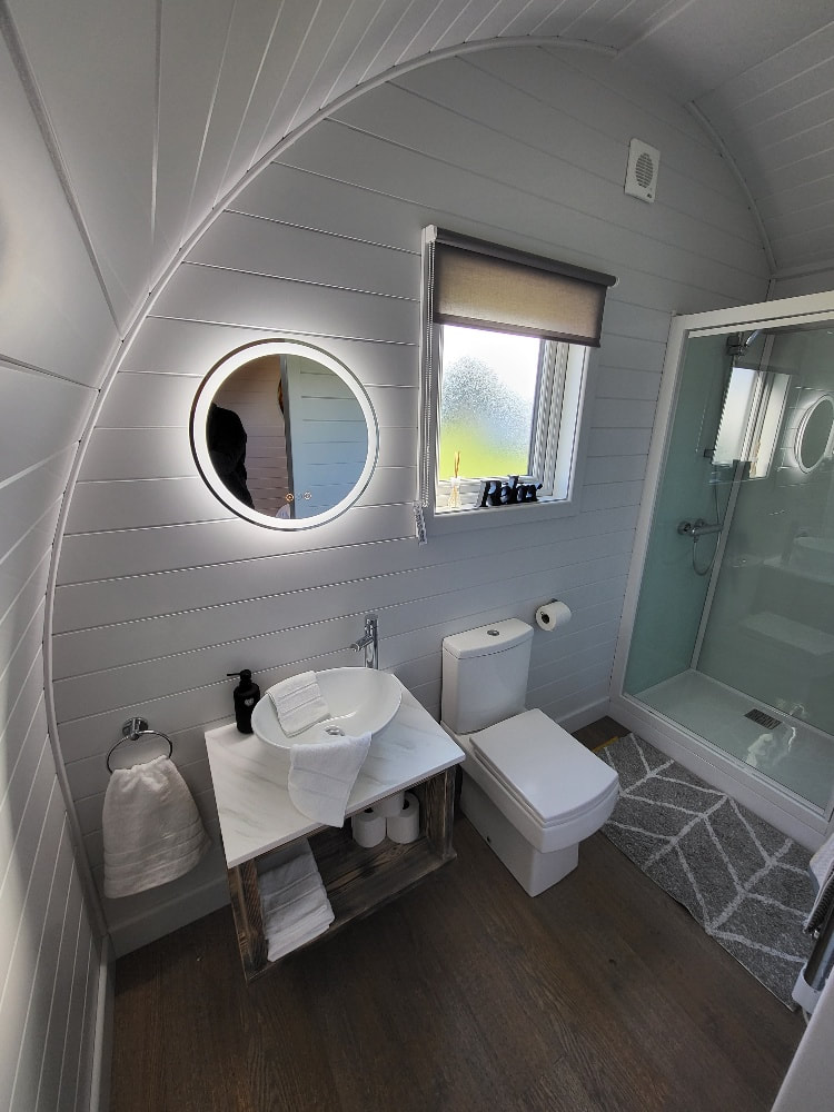 Great sized bathroom in one bedroom pods